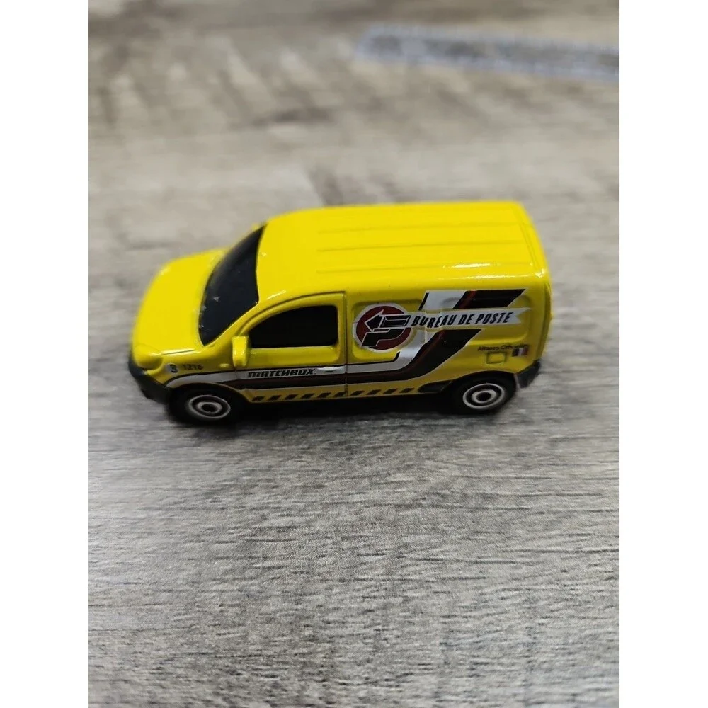 Matchbox 2018 Renault Kangoo Express Van Diecast 1/64 Mattel Loose Toy Car